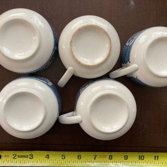 Vintage - Currier and Ives Tea cups. 2 sets of 4 - Picture 3 of 10